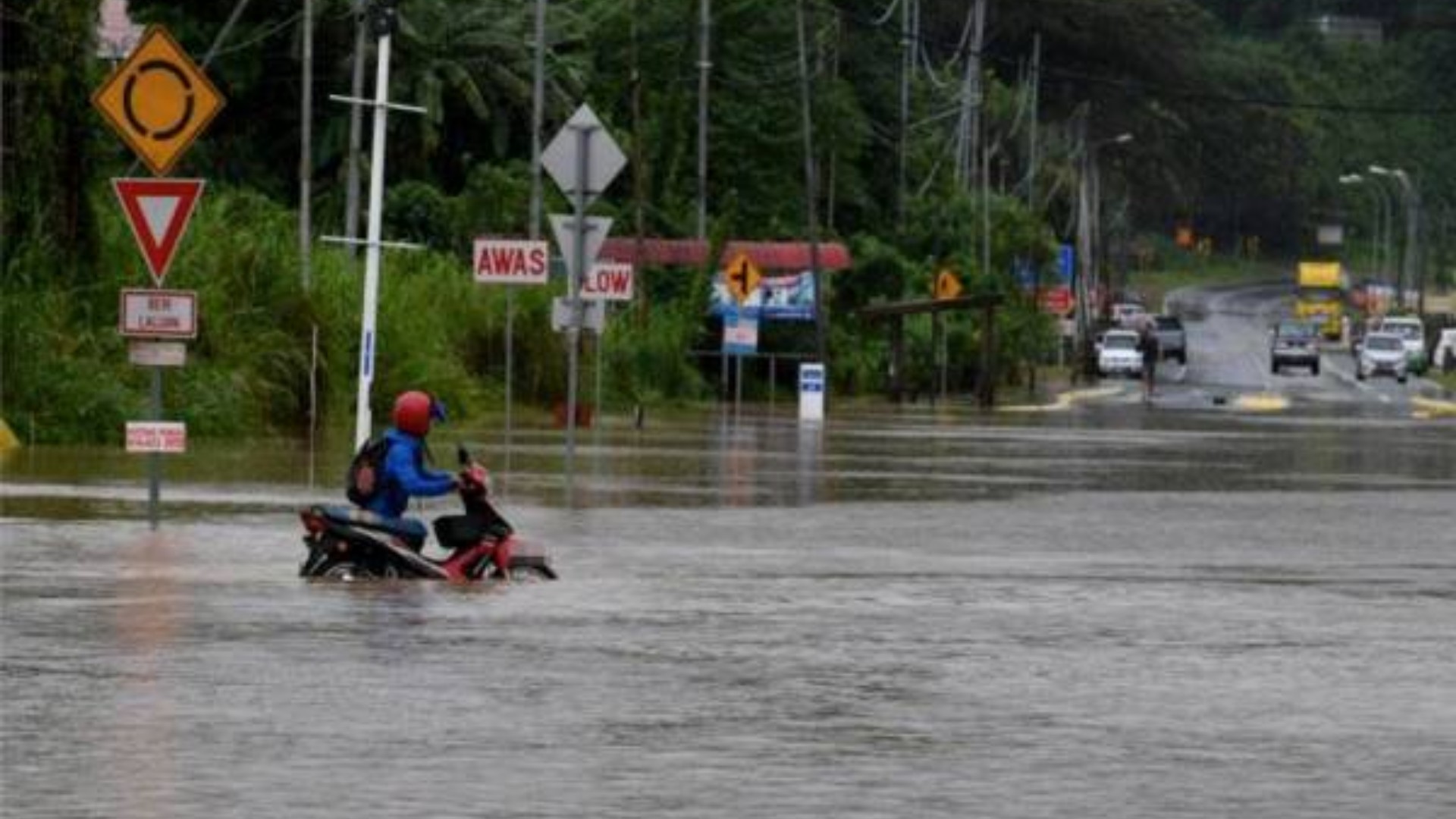 Motor Terlibat Banjir? Jangan START & On Kunci! Ikut Cara Ini Kalau Tak Nak Rosak!