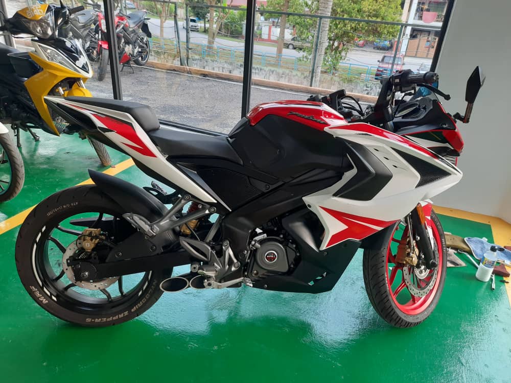 Modenas Pulsar RS 200 - Beli Motor Modenas Melalui Bidaan ...