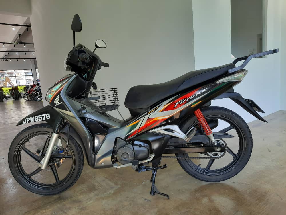 Honda Future 125 Fi - Beli Motor Honda Melalui Bidaan Online