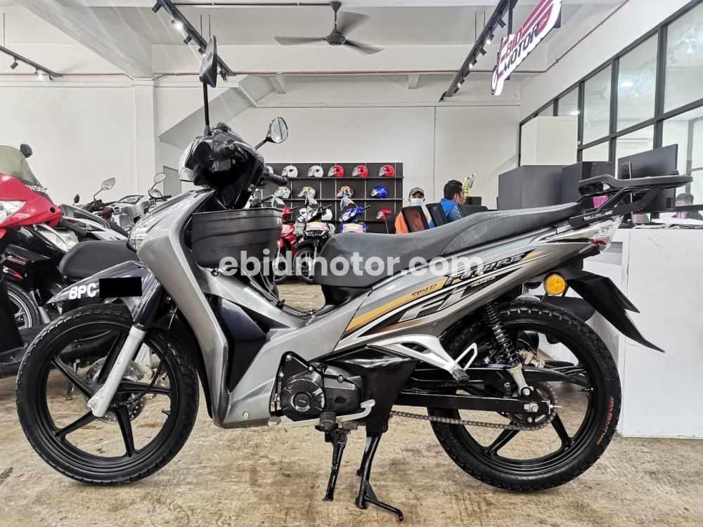 Honda Future 125 Fi - Beli Motor Honda Melalui Bidaan Online