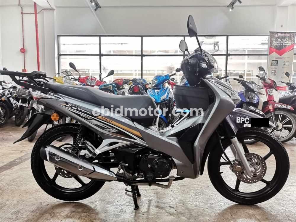 Honda Future 125 Fi - Beli Motor Honda Melalui Bidaan Online